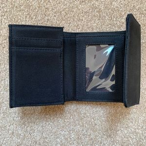 90’s Style Tri-Fold Wallet